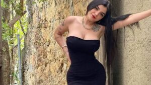 Karely Ruiz es presentada como la primera participante confirmada de La Mansión VIP 2 de HotSpanish.